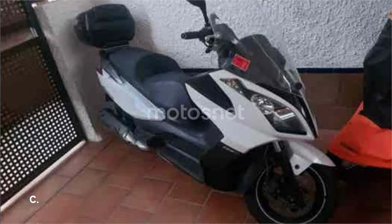 Kymco Super Dink 125 – Vista 7