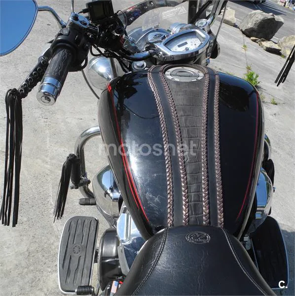 Yamaha XVS 1300A Midnight Star – Vista 9