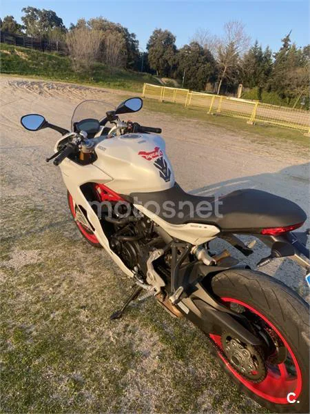 Ducati SuperSport – Vista 6