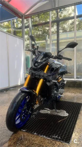 Yamaha MT-09 – Vista 2