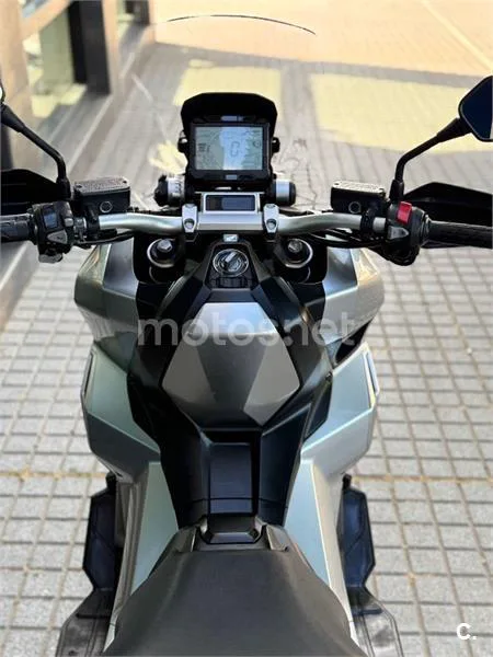 Honda X-ADV – Vista 11