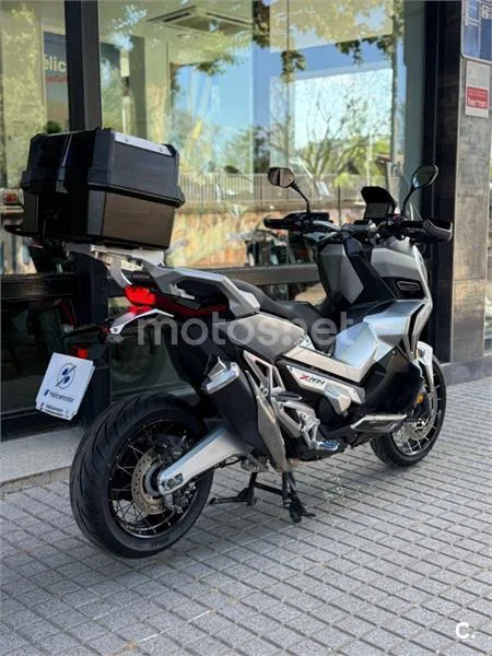 Honda X-ADV – Vista 13