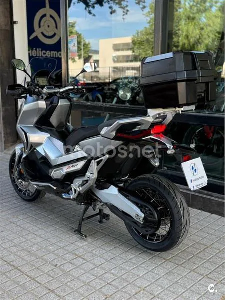 Honda X-ADV – Vista 4