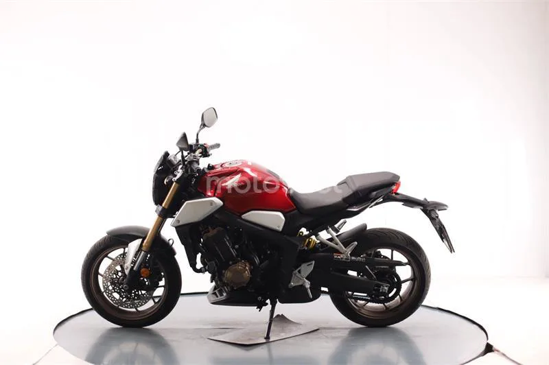 Honda CB 650 R – Vista 4