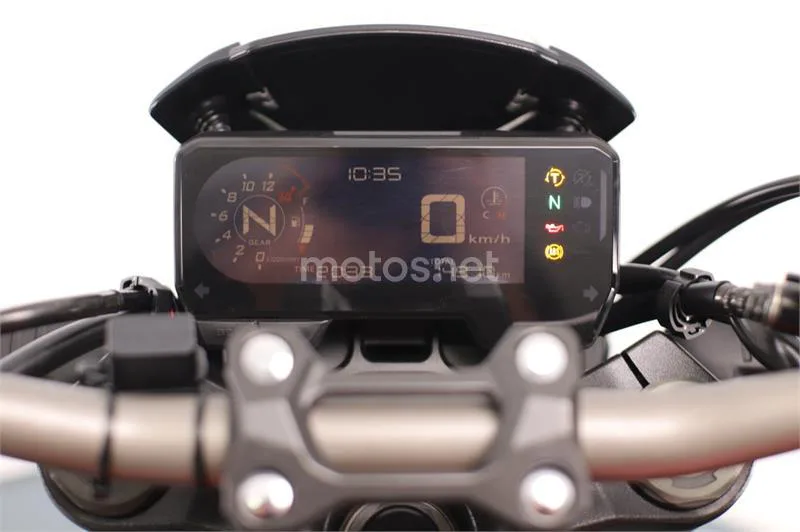 Honda CB 650 R – Vista 5
