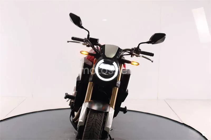 Honda CB 650 R – Vista 6