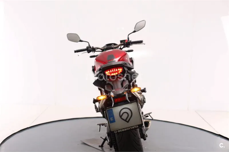 Honda CB 650 R – Vista 9
