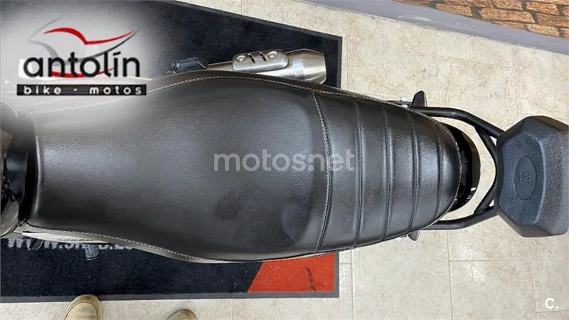 Triumph Speed 400 – Vista 19