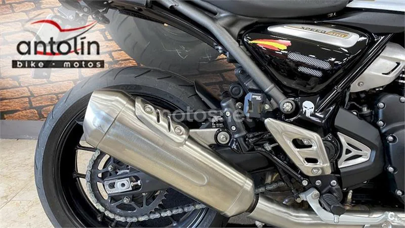 Triumph Speed 400 – Vista 6