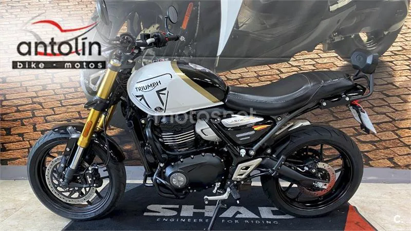Triumph Speed 400 – Vista 10