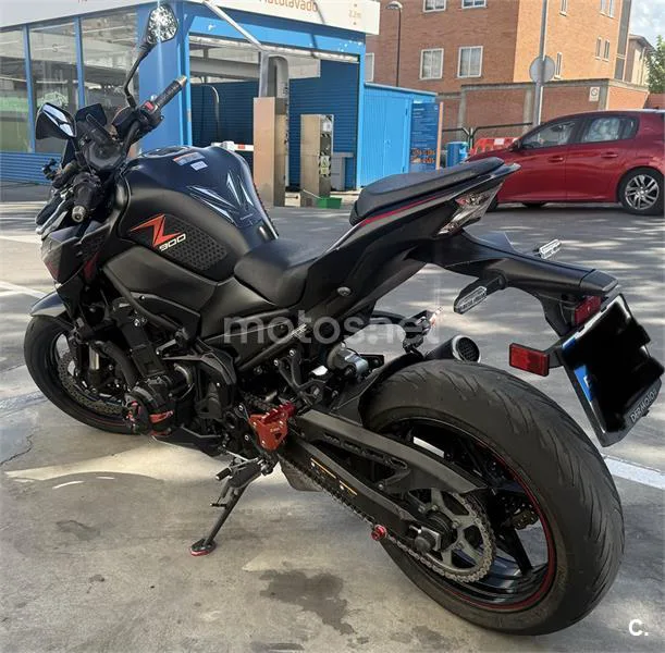 Kawasaki Z900 – Vista 6