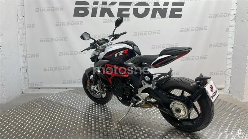 MV Agusta Brutale – Vista 6