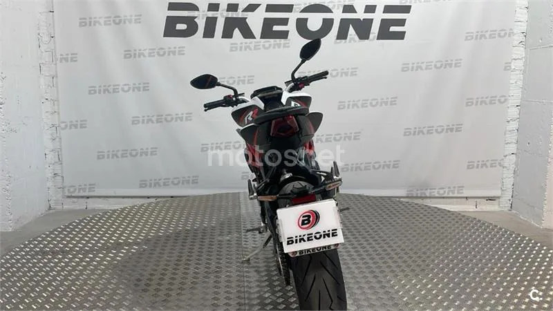 MV Agusta Brutale – Vista 7