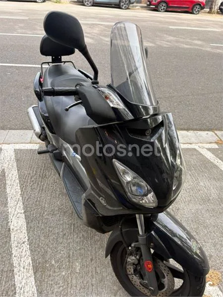 Yamaha XMAX 125 – Vista 12