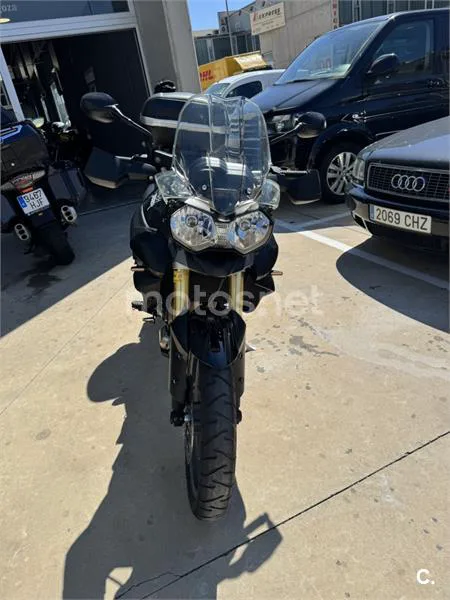 Triumph Tiger 800 – Vista 4