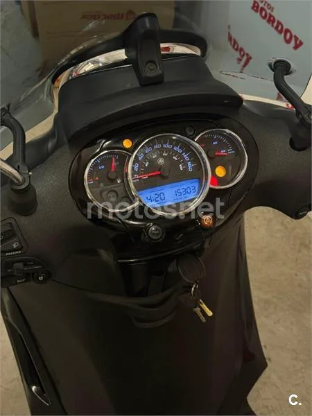 Piaggio Beverly 300 – Vista 7