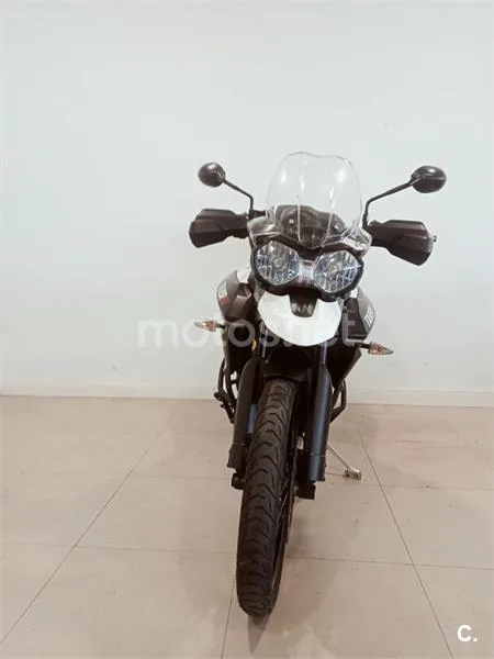 Triumph Tiger 800 XC – Vista 7