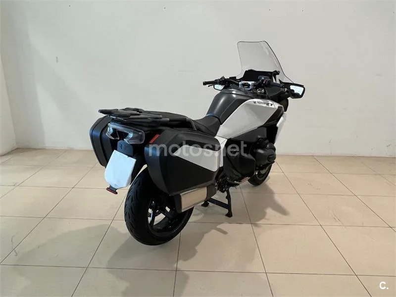BMW R 1300 RT – Vista 7