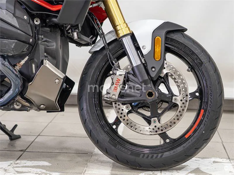 BMW R 1300 R – Vista 18