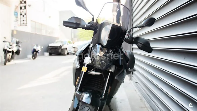 BMW F 900 R – Vista 13