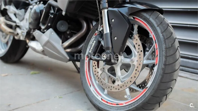 BMW F 900 R – Vista 4