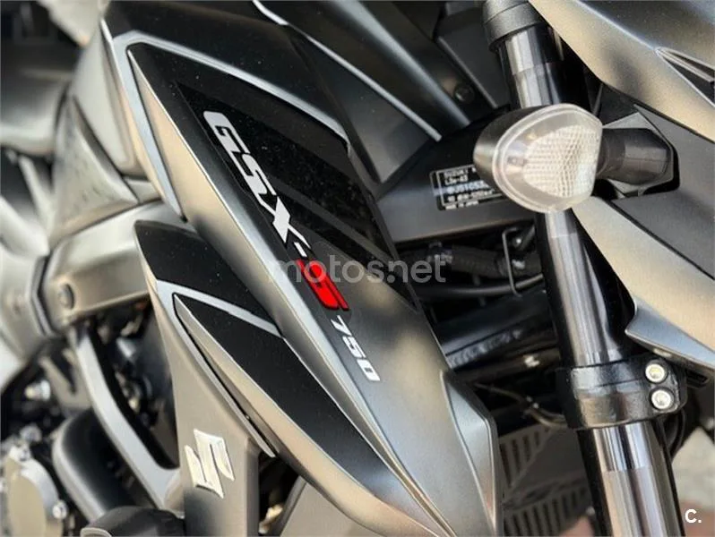 Suzuki GSX-S750 – Vista 4