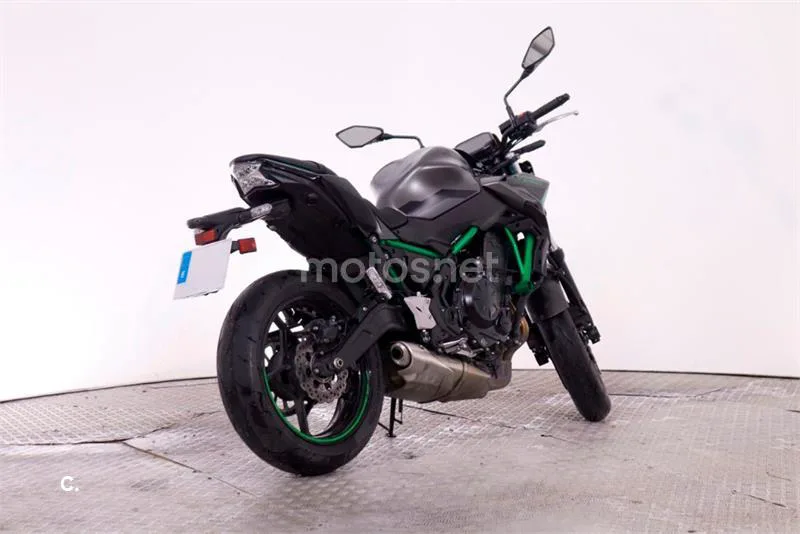 Kawasaki Z650 – Vista 9