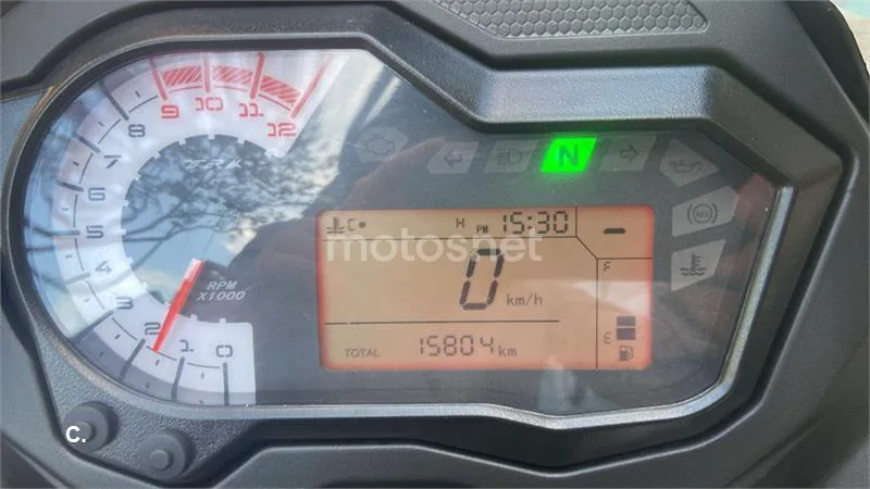 Benelli TRK 502 – Vista 7