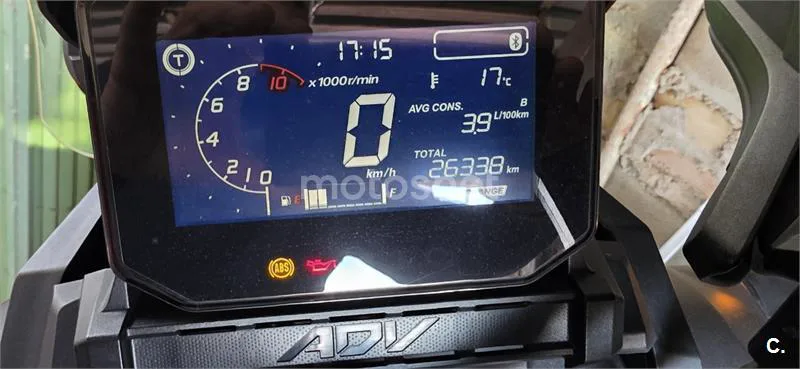 Honda ADV350 - Vista 3