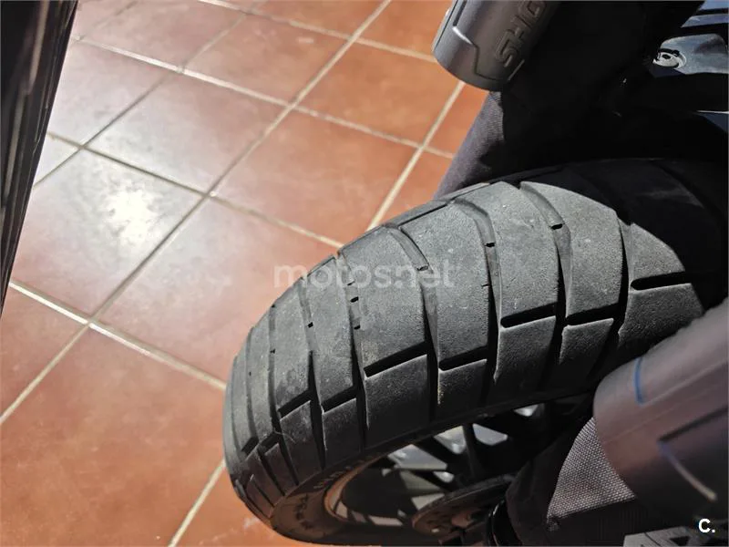 Honda ADV350 - Vista 6