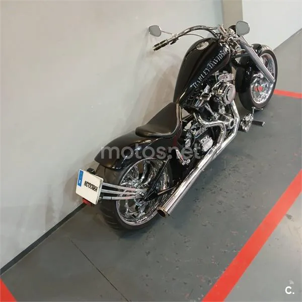 Harley-Davidson Dyna Wide Glide – Vista 17