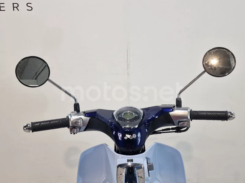 Honda Super Cub C125 – Vista 11