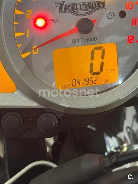 Triumph Speed Triple – Vista 3