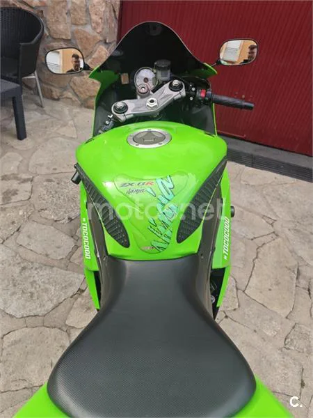 Kawasaki Ninja ZX-6R - Vista 3