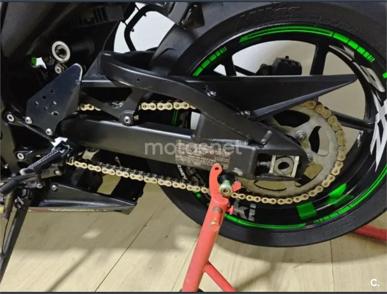 Kawasaki Ninja ZX-6R - Vista 5