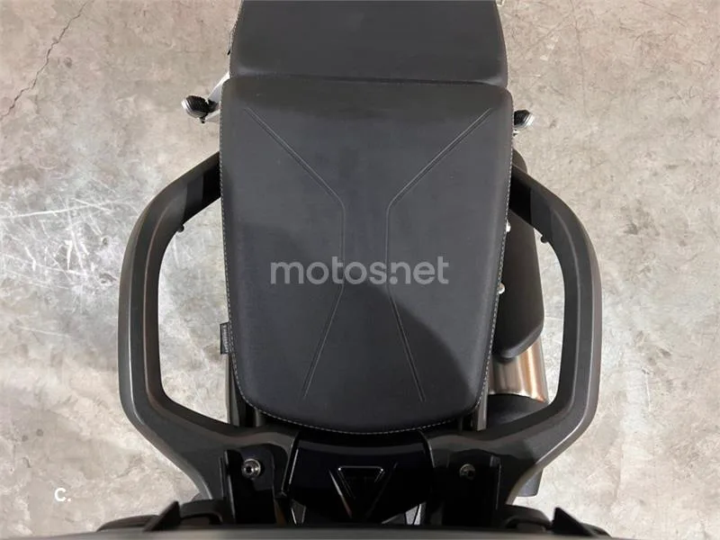 Triumph Tiger 900 – Vista 13
