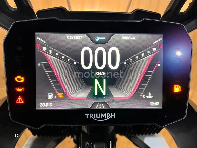 Triumph Tiger 900 – Vista 22