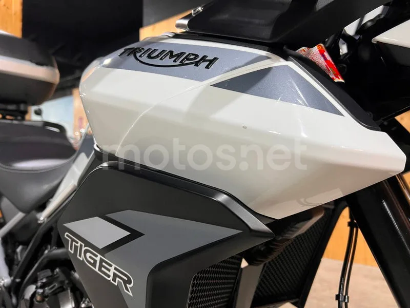 Triumph Tiger 900 – Vista 40