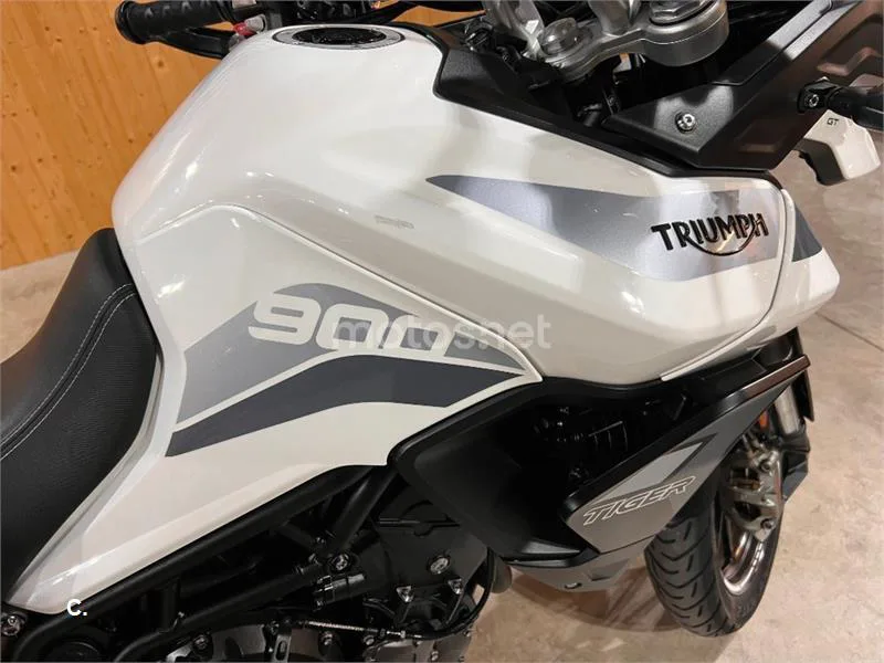 Triumph Tiger 900 – Vista 43