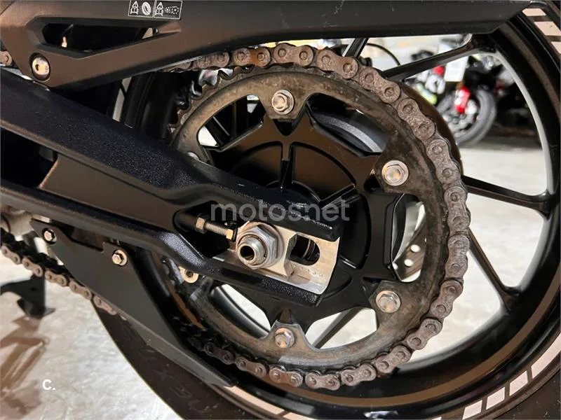 Triumph Tiger 900 – Vista 64