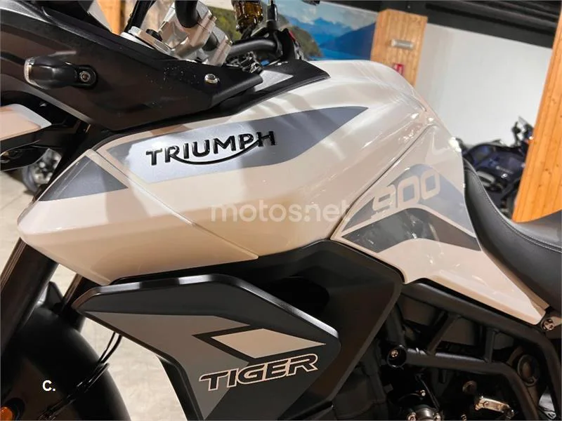 Triumph Tiger 900 – Vista 73