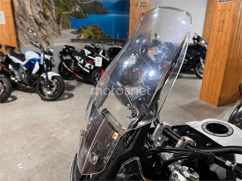 Triumph Tiger 900 – Vista 76