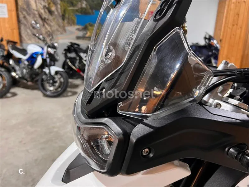 Triumph Tiger 900 – Vista 77