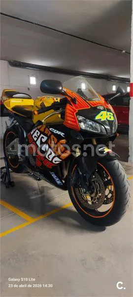 Honda CBR600RR - Vista 3