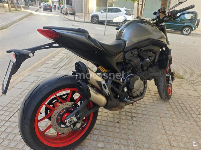 Ducati Monster – Vista 3