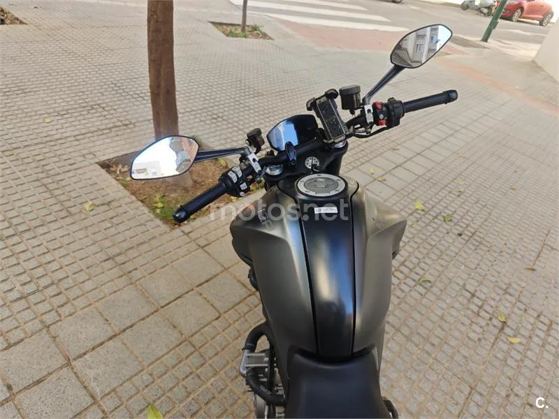 Ducati Monster – Vista 7