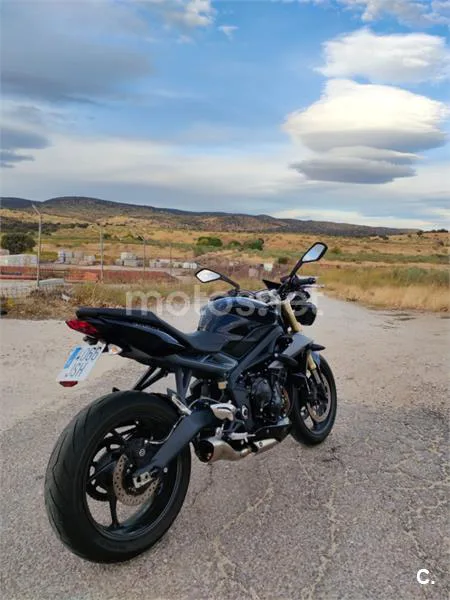 Triumph Street Triple – Vista 7