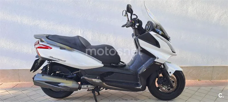 Kymco Super Dink 300 - Vista 4