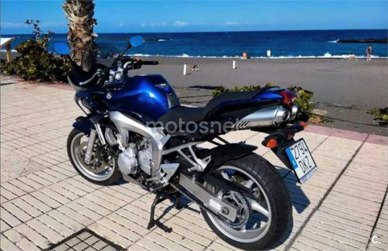 Yamaha FZ6 Fazer - Vista 3