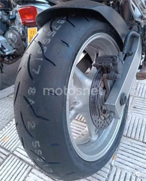 Yamaha FZ6 Fazer - Vista 4